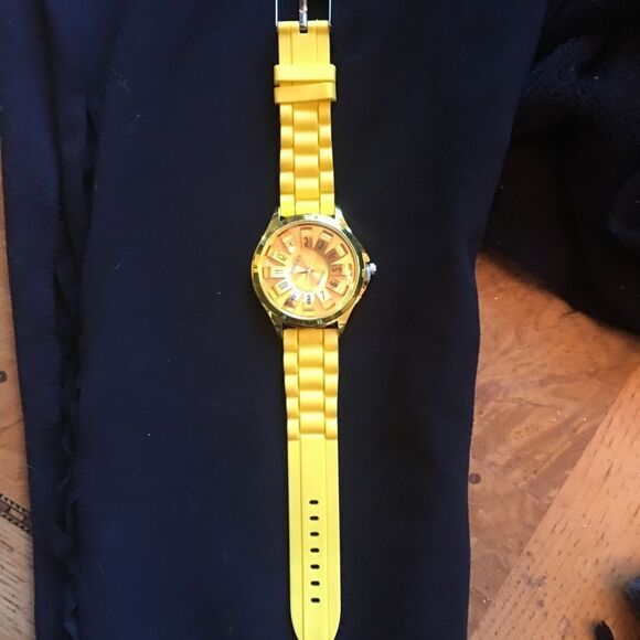 Yellow Rubber Watch!!  - Picture 4 of 13